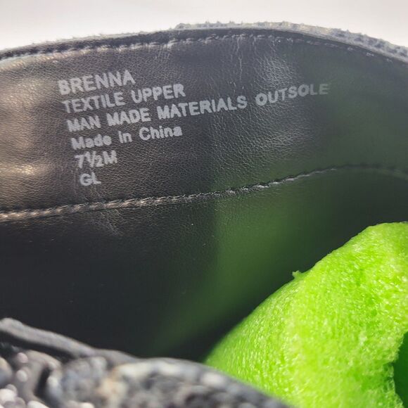 Aerosoles Brenna Knee High Wedge Boots Grey Snake Print Size 7.5M - Picture 3 of 11